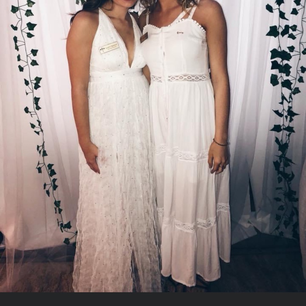 Luxxel Long white deep V formal dress